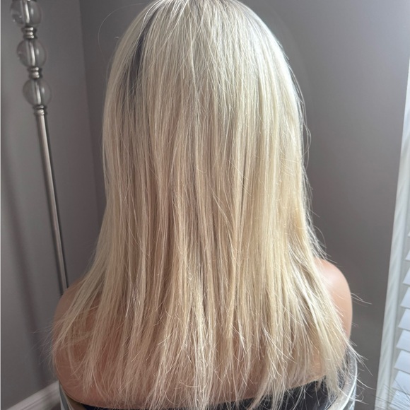 Blonde lace front Arden Monofilament Top Synthetic Wig by Amore - Picture 3 of 6